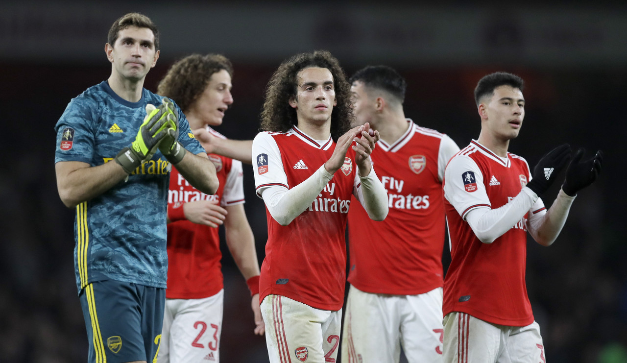 德泽尔比：格林伍德拥有金球奖潜质，能否全力争夺取决于自己（德泽尔比称格林伍德具备金球潜力，能否问鼎全看自己）