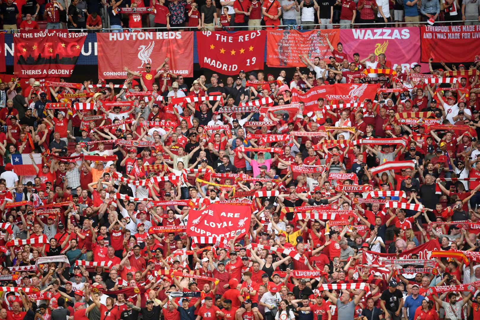 TA：皇马球星团队深度介入更衣室，阿隆索管理面临额外挑战（TA：皇马更衣室遭球星团队深度介入，阿隆索管理难度上升）