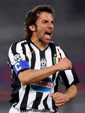 德转统计巴萨队史射手榜前20：梅西断崖领先，莱万108球第13位（德转公布巴萨队史射手前20：梅西遥遥领跑，莱万108球排第13）