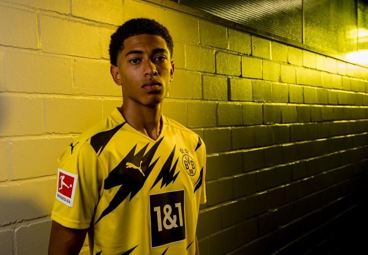 国王杯前瞻：塔拉维亚欲扮巨人杀手，皇马视晋级为首要目标（国王杯前瞻：塔拉维亚力求爆冷，皇马以晋级为先）