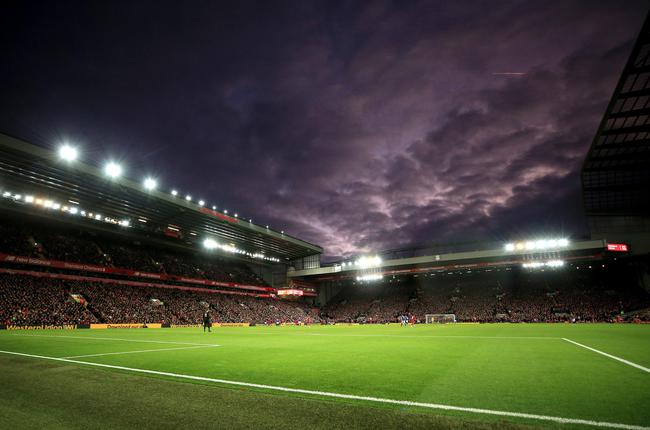 国际米兰vs利物浦全场数据：射门数6-8，控球率五五开（国际米兰对利物浦全场统计：射门6比8，控球势均力敌）