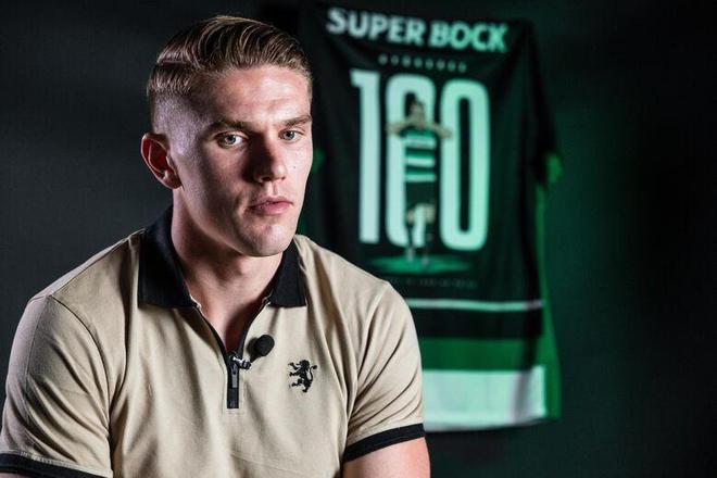 诺坎普附近商家：巴萨不在的这两年，我们的营业额下降了近70%（巴萨离开这两年，诺坎普周边商户营收缩水近七成）