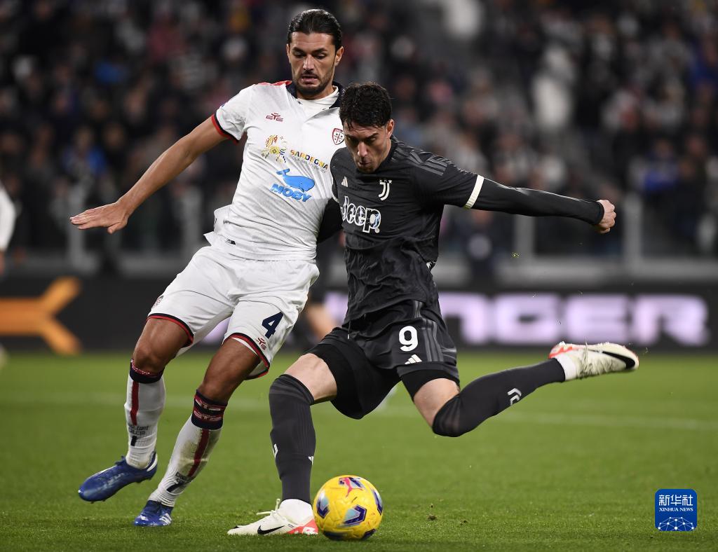 入樽扣篮把全场点燃（炸裂暴扣引爆全场）