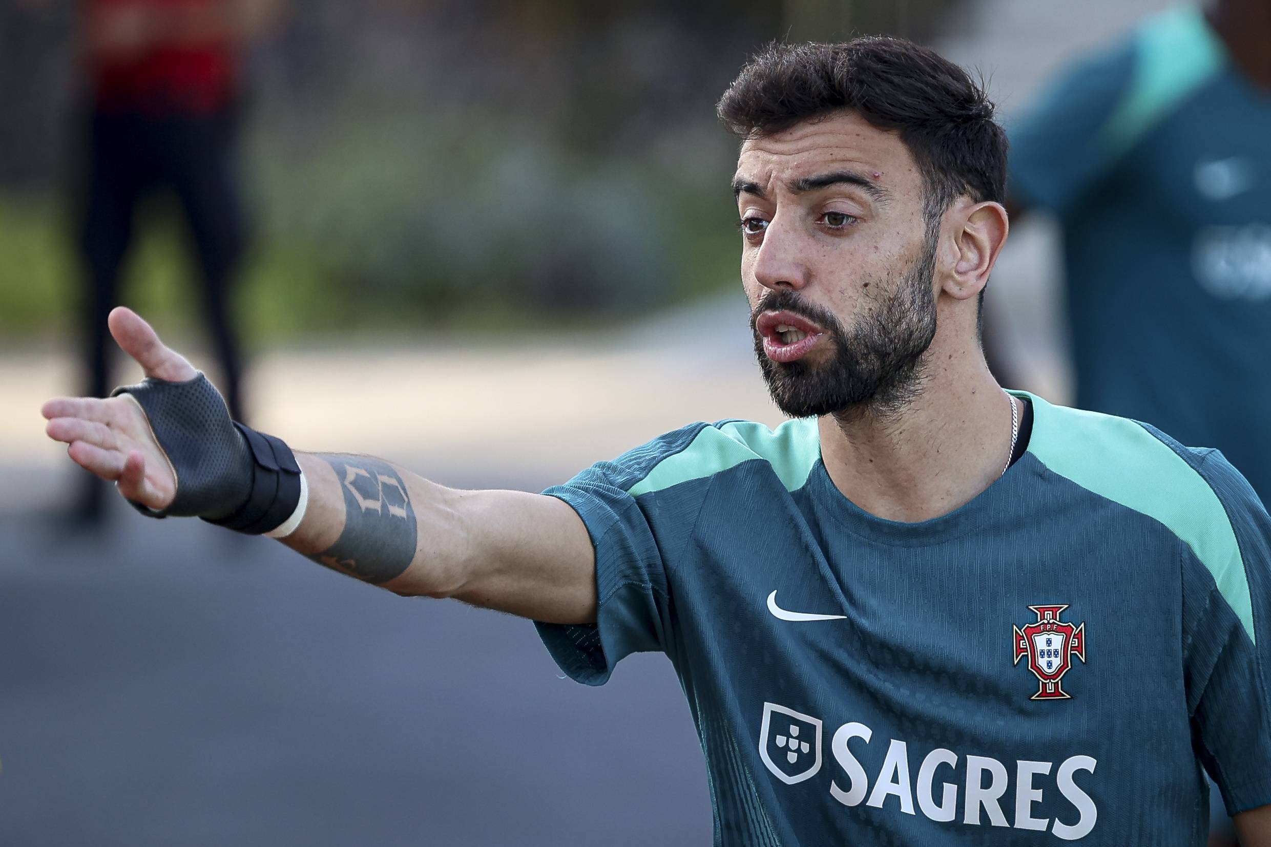 海港客战柔佛：维塔尔、亚历斯祖首发，陈威、张琳芃出战（海港客场挑战柔佛：维塔尔、亚历斯祖先发，陈威、张琳芃登场）