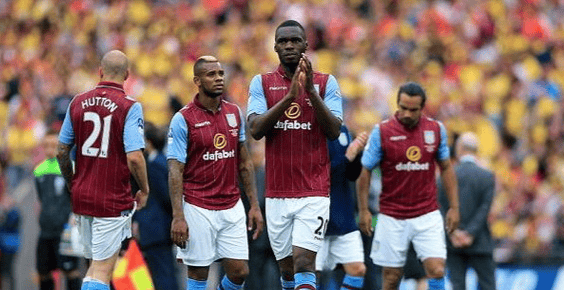 荷兰前国脚齐赞：赖因德斯就像是永动机，是他带领荷兰队前进（荷兰名宿齐声称赞：赖因德斯宛若永动机，驱动荷兰队向前）