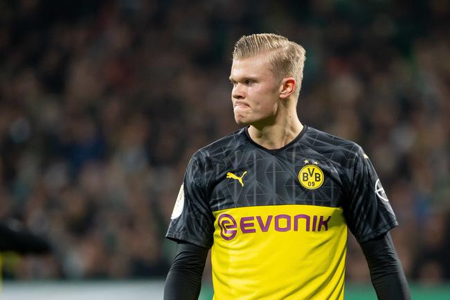 科莫利：聘请斯帕莱蒂在三天内完成；续约选项为期一年（科莫利称三天内敲定斯帕莱蒂签约，合同含一年续约条款）