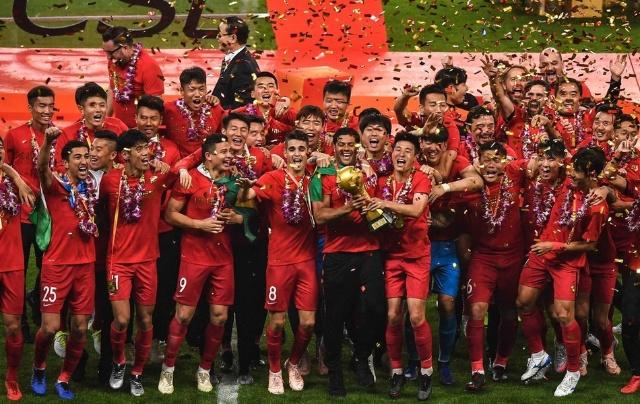 皮克：巴萨是所有冠军的有力竞争者，包括欧冠冠军（皮克：巴萨有实力角逐所有冠军，欧冠也不例外）