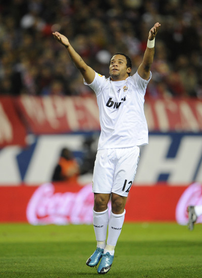 伟大的3-2！日本史诗级胜利：0-2落后逆转巴西，为这一刻等了30年