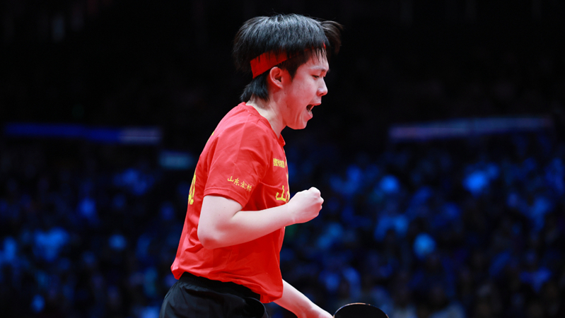 霍伊伦：我和卢卡库是兄弟；决赛打国米还是博洛尼亚都一样（霍伊伦：与卢卡库情同兄弟，决赛遇国米还是博洛尼亚都一样）