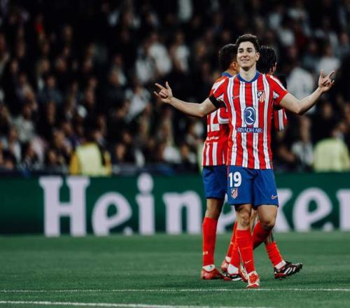 段永平问王石为何仍在创业，回应称因热爱（段永平问王石为何坚持创业，王石：因热爱）