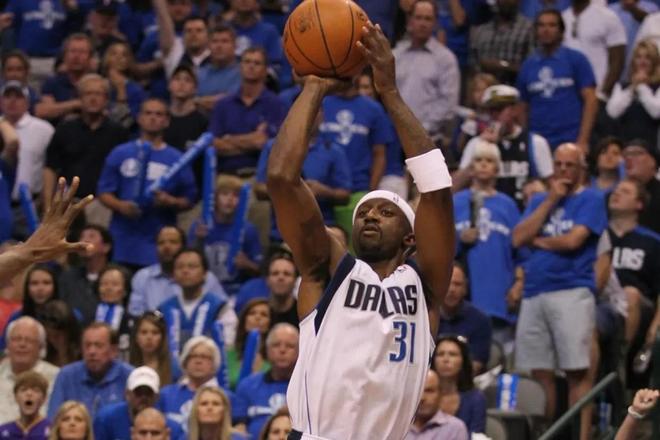 图2展示了 图2展示了